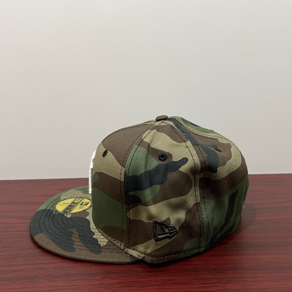 New Era, 59Fifty Fitted Hat, New York Yankees, 1996 World Series, Camouflage - Picture 5 of 10